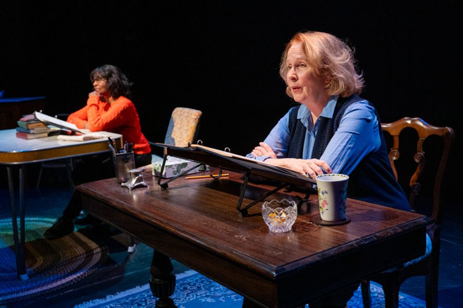 Photos: Kate Burton and Pauletta Washington Star In PEN PALS At The Theatre at St Clement’s Image