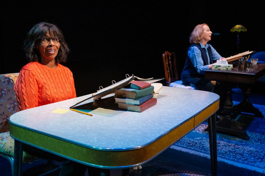 Photos: Kate Burton and Pauletta Washington Star In PEN PALS At The Theatre at St Clement’s Image