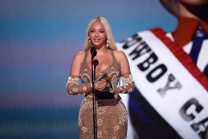 Photos: Inside the 67th GRAMMYs With Lady Gaga, Beyoncé, Charli XCX, & More — photo 1 of 52