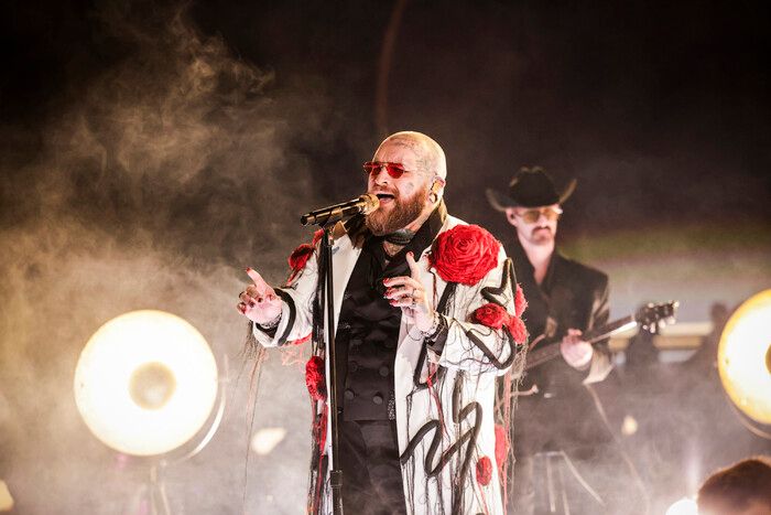 Photos: Inside the 67th GRAMMYs With Lady Gaga, Beyoncé, Charli XCX, & More — photo 24 of 52