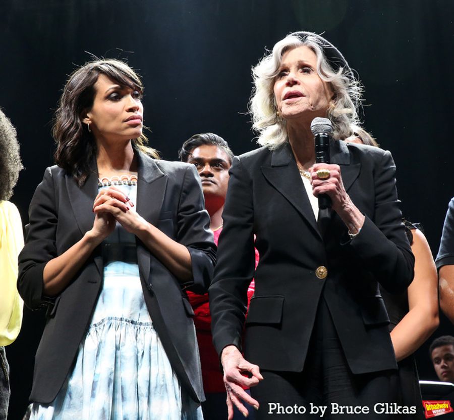 Photos: DEAR EVERYTHING Climate Control Benefit Performance  Image