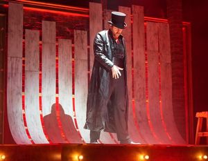 Jon Robyns @ BroadwayWorld Jon Robyns Photo