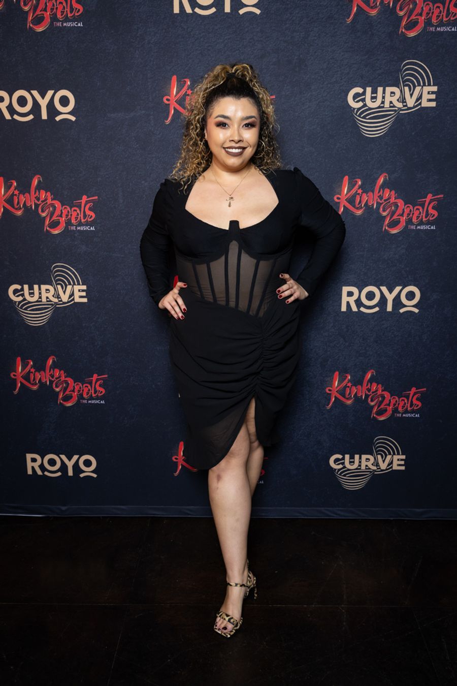 Photos: Cyndi Lauper and More Attend KINKY BOOTS UK Tour Gala Night Image