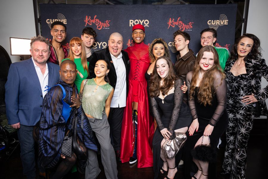 Photos: Cyndi Lauper and More Attend KINKY BOOTS UK Tour Gala Night Image