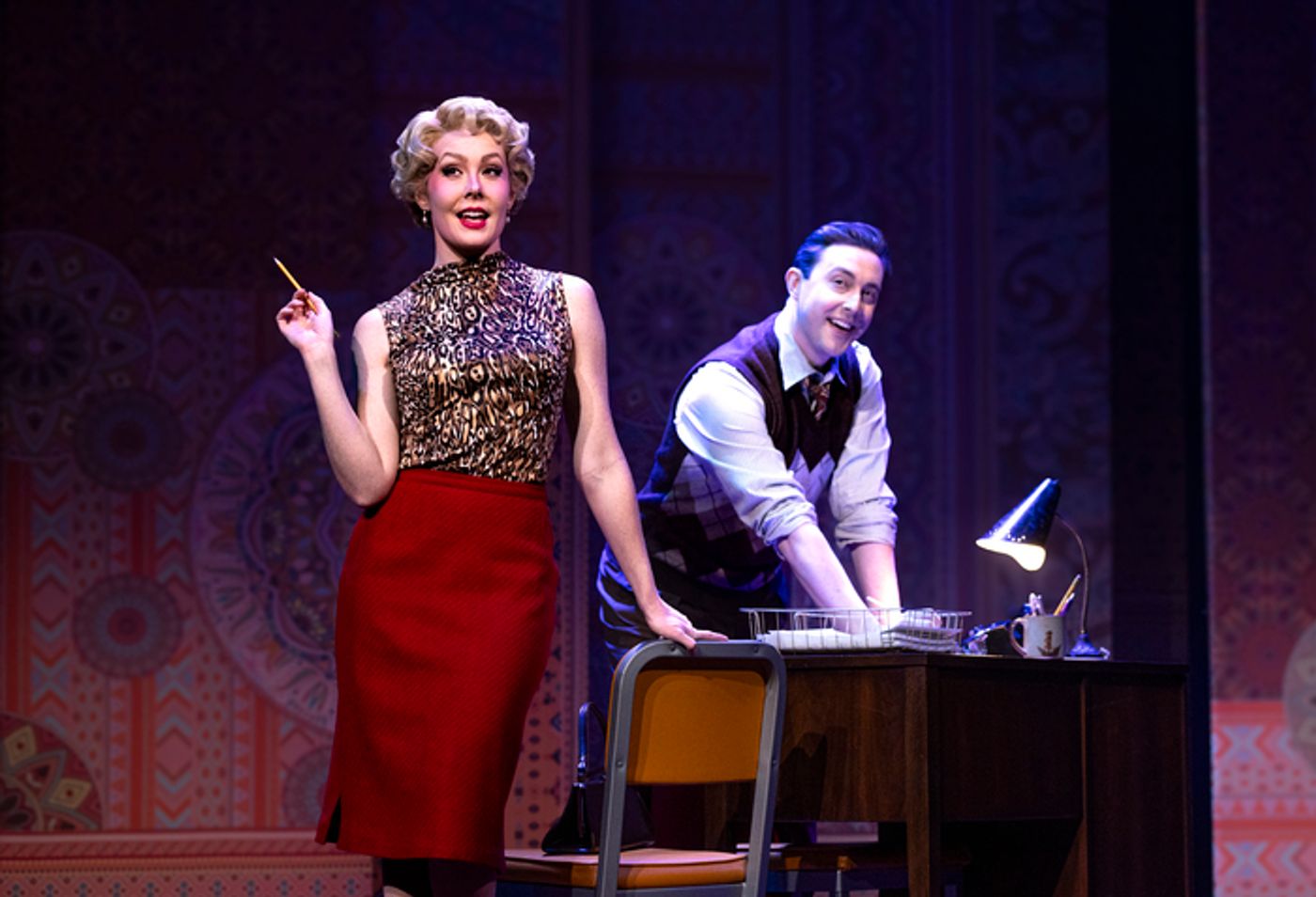 Photos & Video: BEAUTIFUL: THE CAROLE KING MUSICAL at Drury Lane Theatre  Image