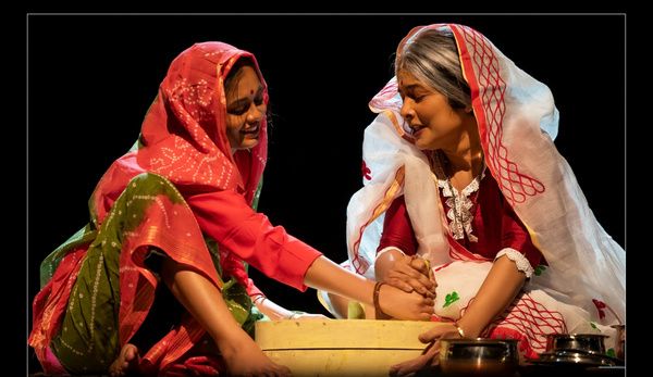 Photos: Actor Adil Hussain In Conversation With Sayed Mohd And More At Rama’s Bharat Rang Mahotsav 2025 Day 14 Photos: Actor Adil Hussain In Conversation With Sayed Mohd And More At Rama’s Bharat Rang Mahotsav 2025 Day 14 Image