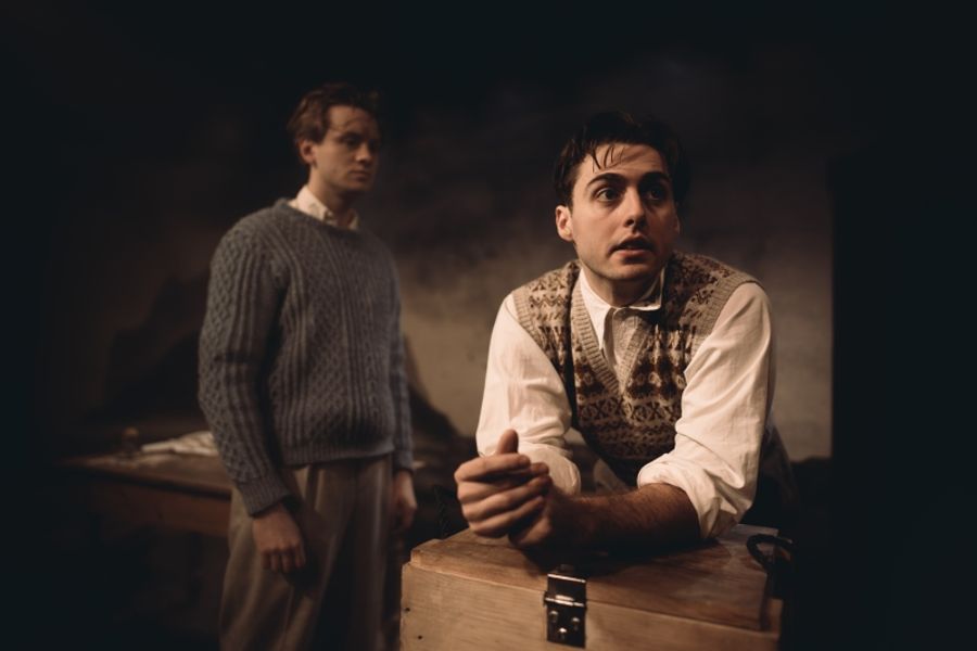 Review: OUTLYING ISLANDS, Jermyn Street Theatre Image