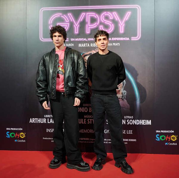 Javier Calvo y Javier Ambrossi  Photo
