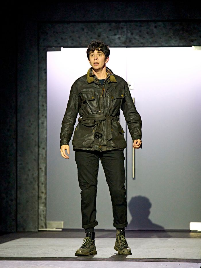 Photos: Jonathan Bailey and More in RICHARD II — photo 15 of 22