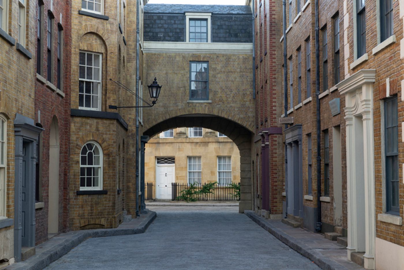 Video/Photos: BRIDGERTON Season 4 First Look at New Characters, Masquerade Ball, & More Video/Photos: BRIDGERTON Season 4 First Look at New Characters, Masquerade Ball, & More Image