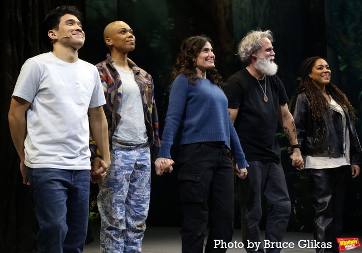 Zachary Noah Piser, Khaila Wilcoxon, Idina Menzel, Michael Park and De'Adre Aziza  at 