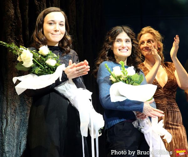Kate Diaz, Idina Menzel and Jessica Phillips  Photo