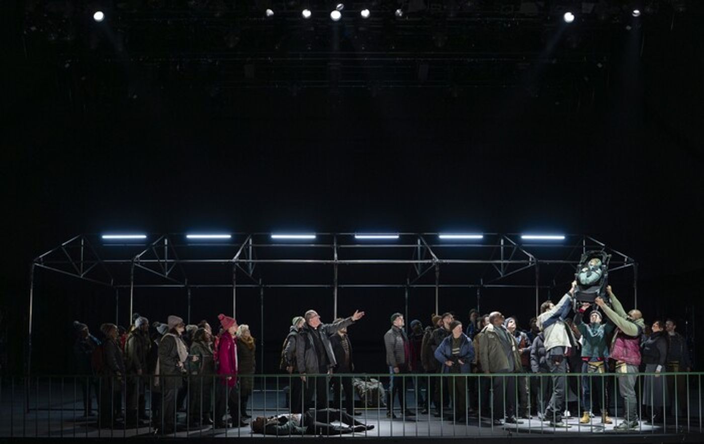 Photos: MARY QUEEN OF SCOTS At English National Opera  Image