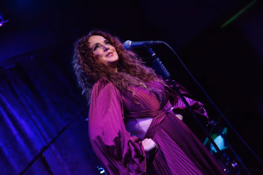 Review: Melissa Errico A Valentine Fantasy In I CAN DREAM, CAN'T I? at Birdland Theater Image