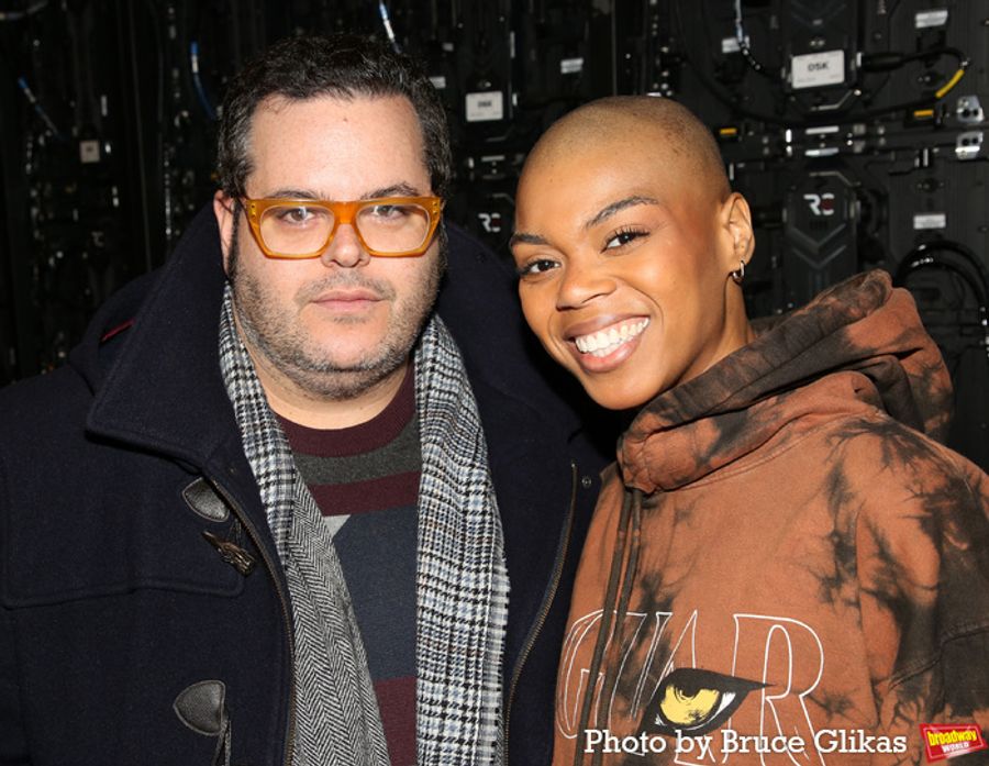 Photos: Josh Gad, Kristen Bell & More Visit Idina Menzel at REDWOOD for a FROZEN Reunion Image