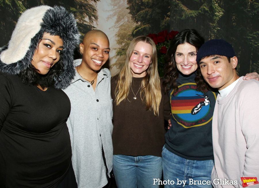 Photos: Josh Gad, Kristen Bell & More Visit Idina Menzel at REDWOOD for a FROZEN Reunion Image