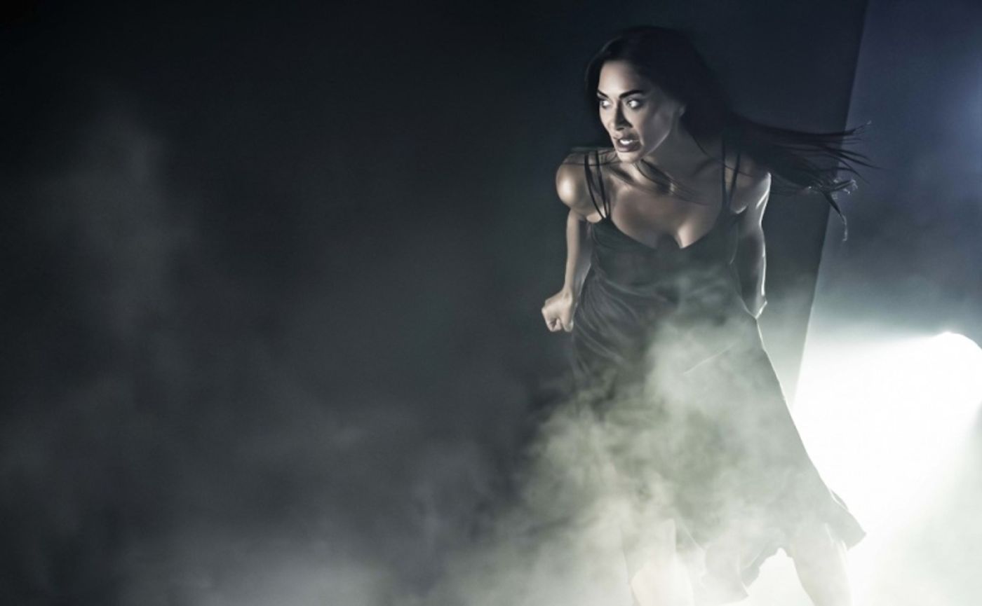 Exclusive: SUNSET BOULEVARD Stars, Directors Reflect on the Show’s Traditional, Stripped-Down Stagings  Image