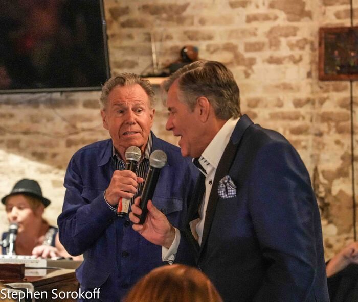Photos: John Lloyd Young Surprises Open Mic Audience at Cafe Centro — photo 15 of 20