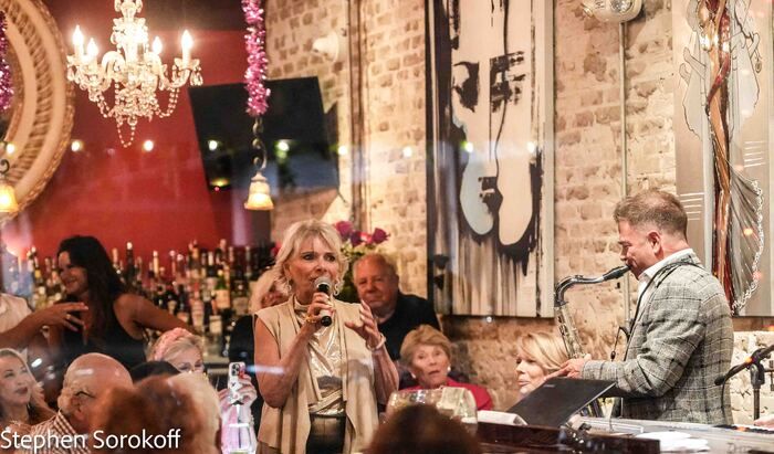 Photos: John Lloyd Young Surprises Open Mic Audience at Cafe Centro — photo 16 of 20