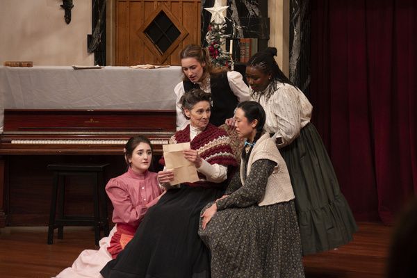 u/s Larisa West, Angela Iannone, Summer England, Charlene Hong White, and Raven Lorra Photo