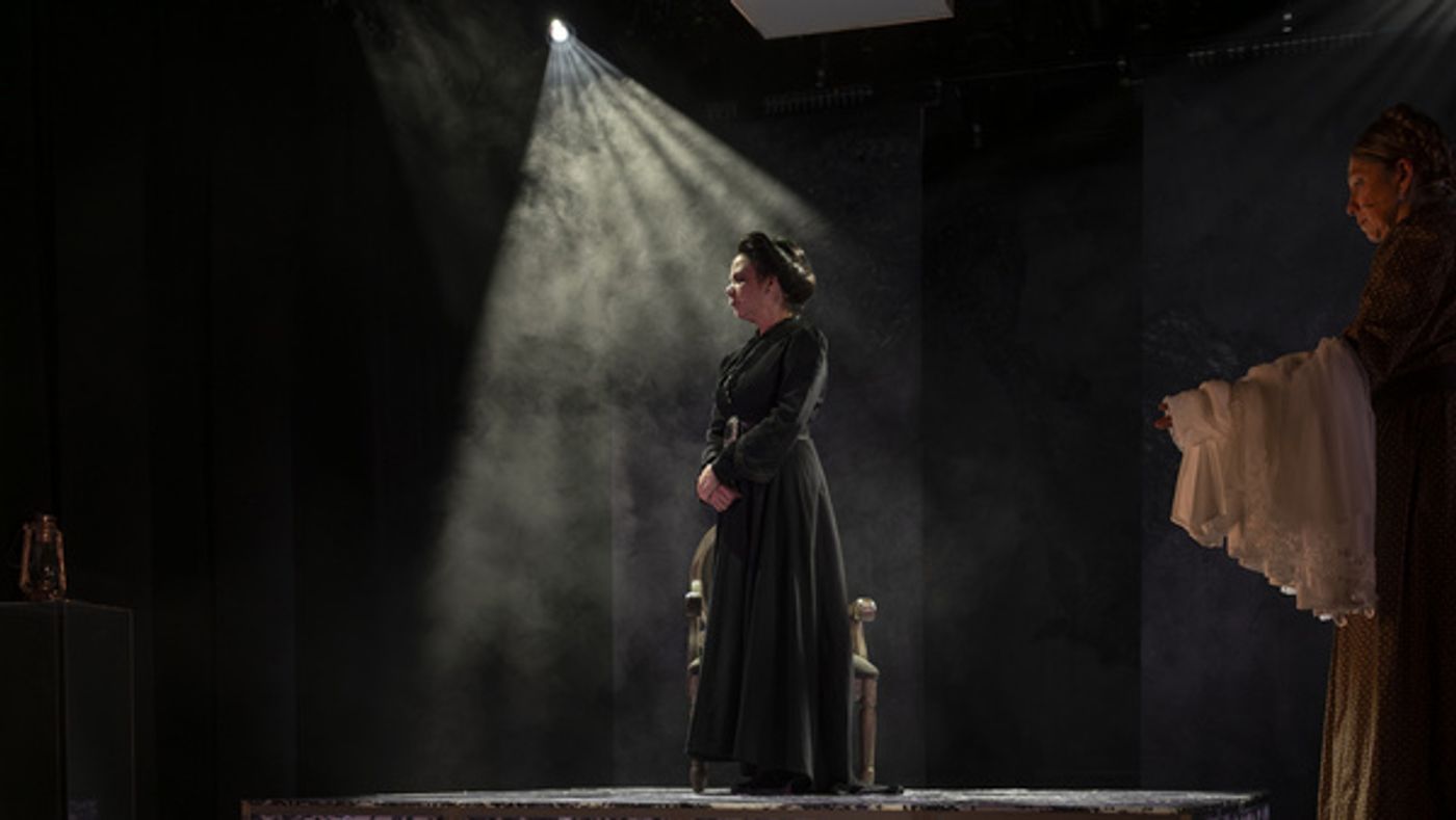 Photos: LOS SOLES TRUNCOS At Repertorio Español Photos: LOS SOLES TRUNCOS At Repertorio Español Image