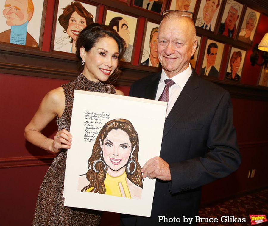 Photos: CHICAGO's Bianca Marroquín Receives Sardi's Caricature Image