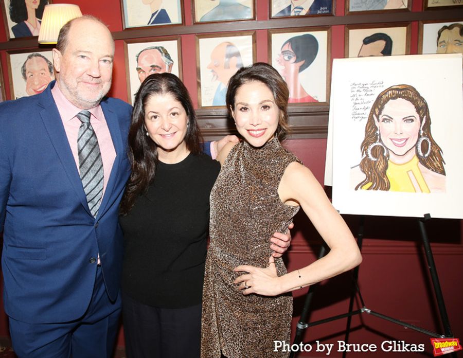 Photos: CHICAGO's Bianca Marroquín Receives Sardi's Caricature Image