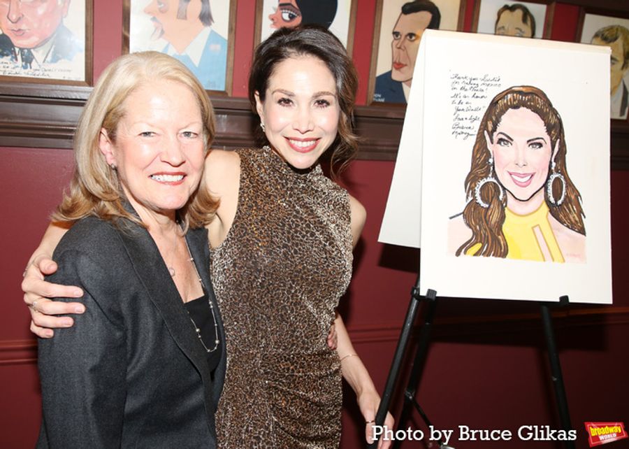 Photos: CHICAGO's Bianca Marroquín Receives Sardi's Caricature Image