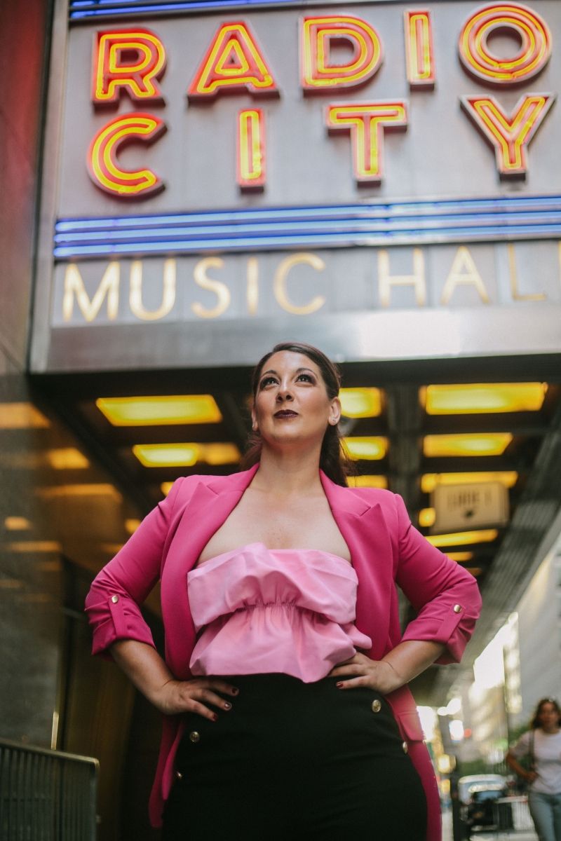 Valeria Llaneza: A Retrospective of an Extraordinary Career at The Living Gallery, New York City, NY Valeria Llaneza: A Retrospective of an Extraordinary Career at The Living Gallery, New York City, NY Image