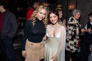 Kerry Butler, Sarah Hyland @ BroadwayWorld Kerry Butler, Sarah Hyland Photo