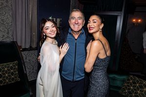 Sarah Hyland, Kenny Ortega, Nicole Scherzinger Photo