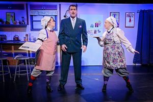 Trish Tyler, John Paul Durazzo and Jeni Star @ BroadwayWorld Trish Tyler, John Paul Durazzo and Jeni Star Photo