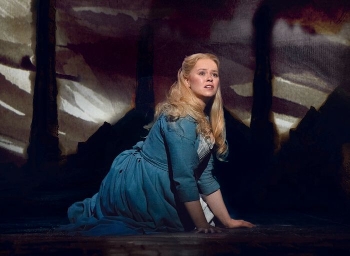 Photos: LES MISERABLES Extends in London; New Photos — photo 4 of 7