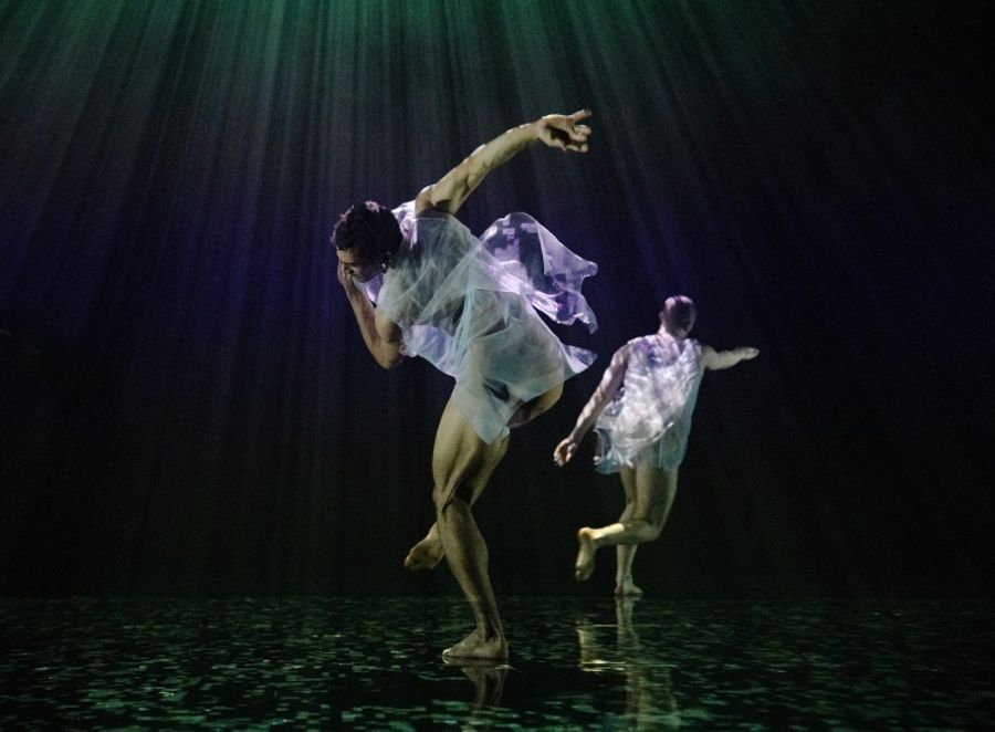 Review: DEEPSTARIA, Sadler's Wells Image