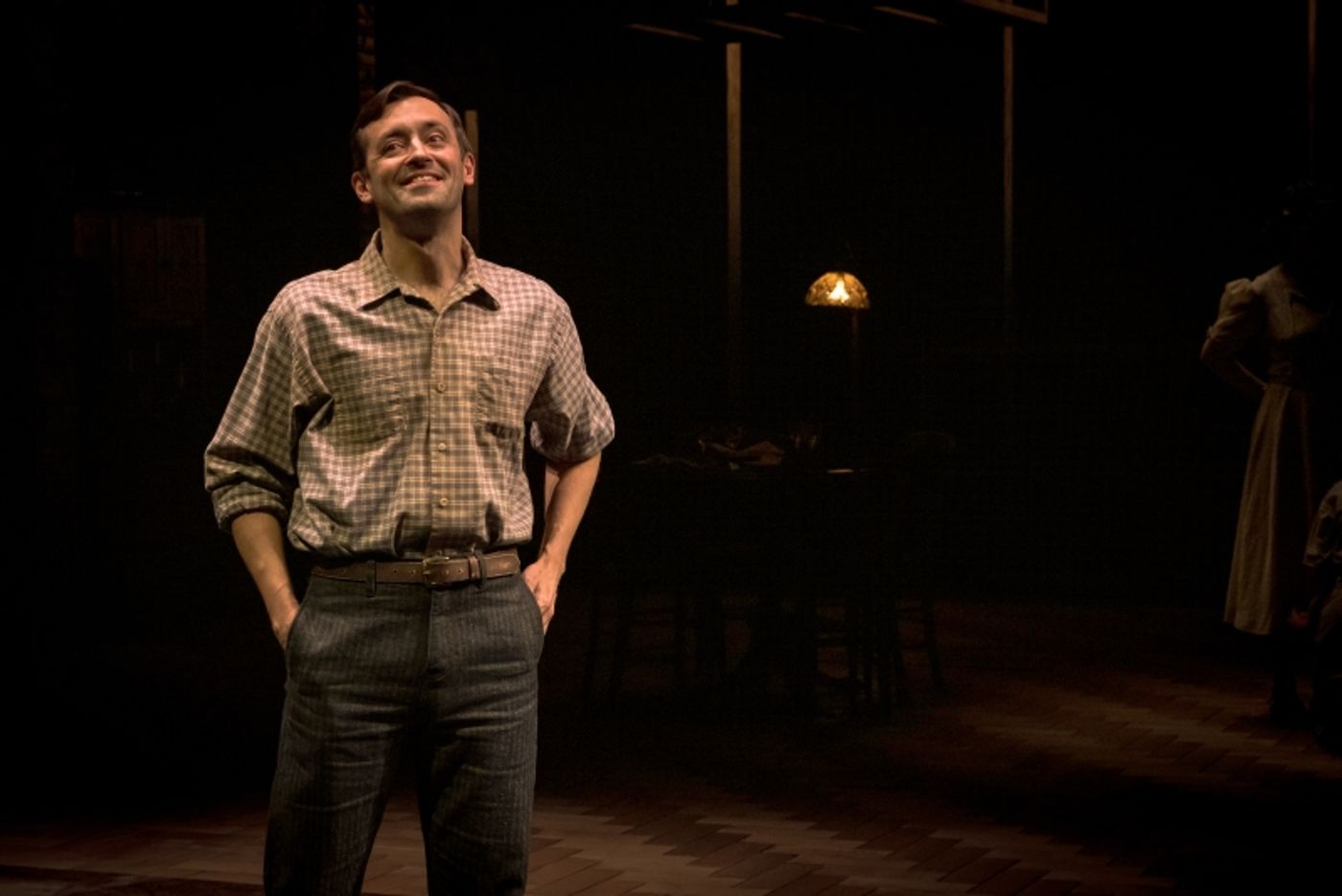 Review: THE GLASS MENAGERIE at Alley Theatre Review: THE GLASS MENAGERIE at Alley Theatre Image