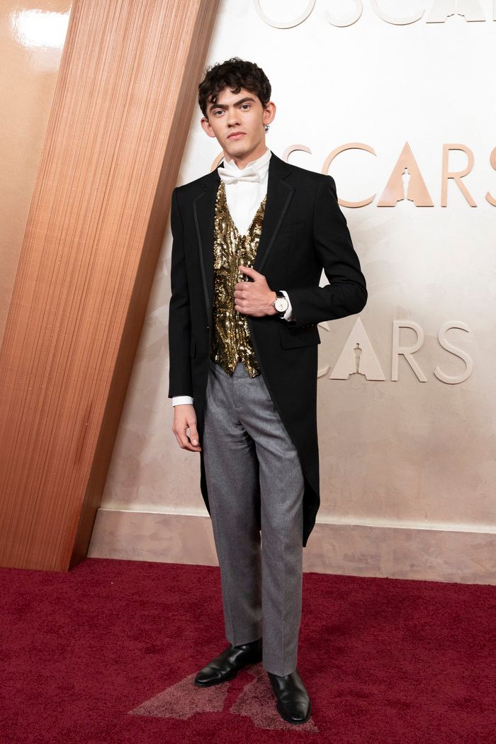 Photos: WICKED Stars, Rachel Zegler, & More on the Oscars Red Carpet — photo 24 of 28