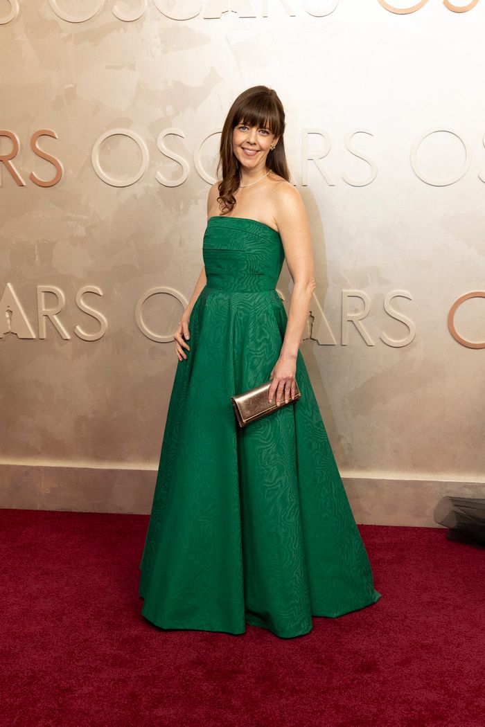 Photos: WICKED Stars, Rachel Zegler, & More on the Oscars Red Carpet — photo 4 of 28
