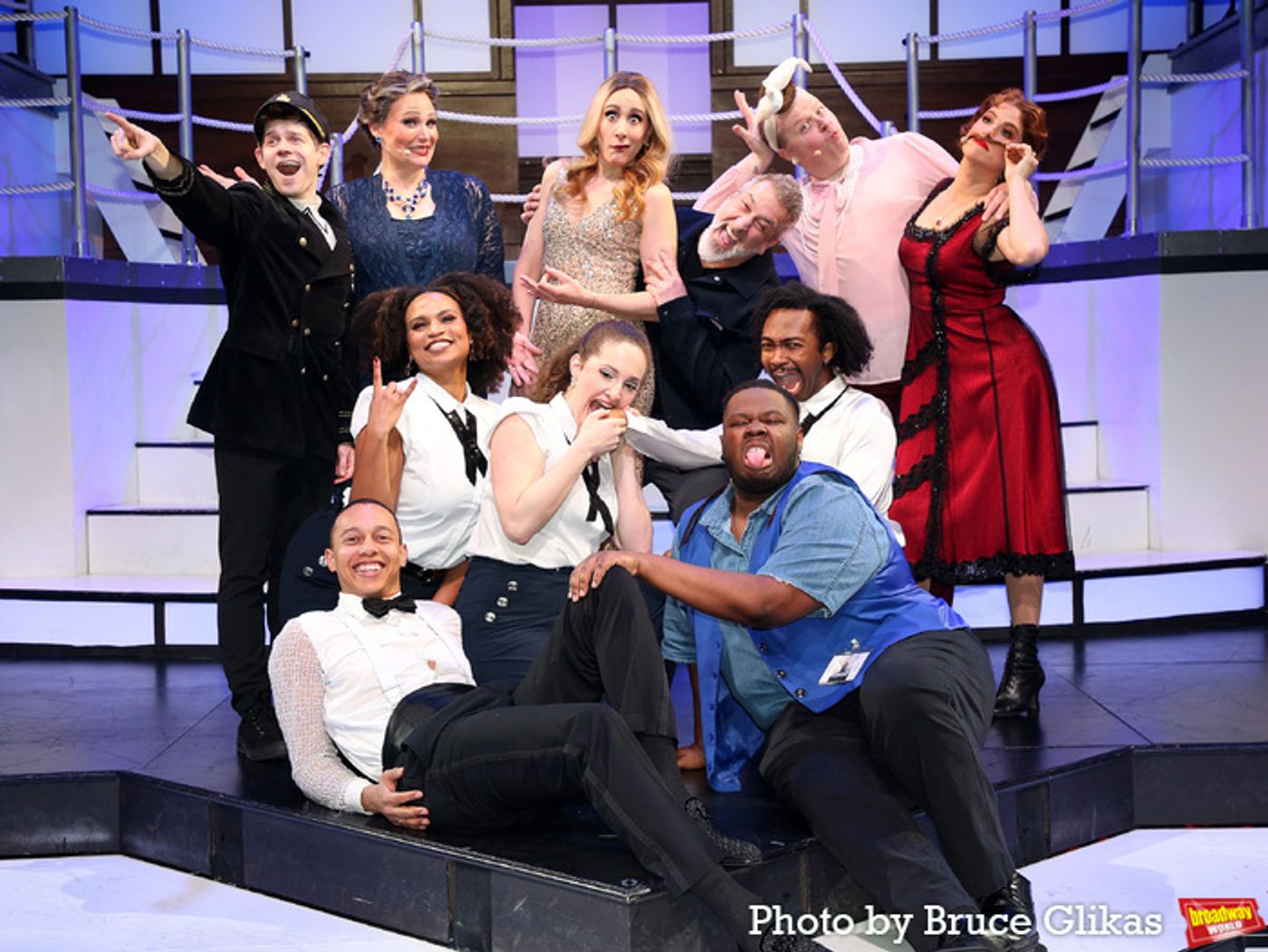 Photos: Joey Fatone Visits TITANIQUE Off-Broadway  Image