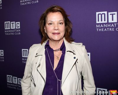Margaret Colin  Photo