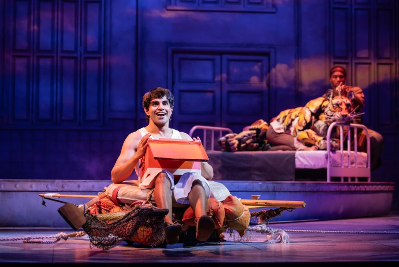 Review: LIFE OF PI at Orpheum Theatre Minneapolis Review: LIFE OF PI at Orpheum Theatre Minneapolis Image