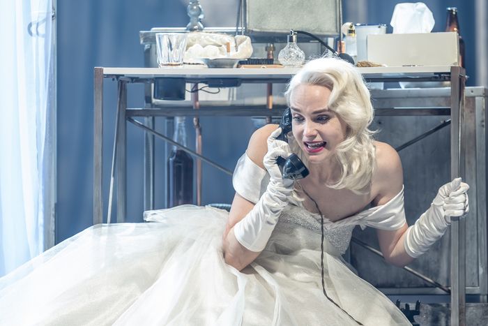 Photos: A STREETCAR NAMED DESIRE At Sheffield Theatres — photo 3 of 11