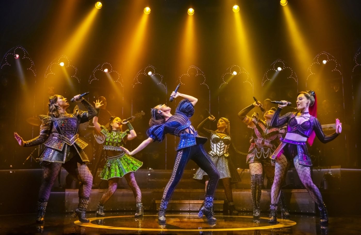 Las reinas de SIX se proponen conquistar Barcelona Las reinas de SIX se proponen conquistar Barcelona Image