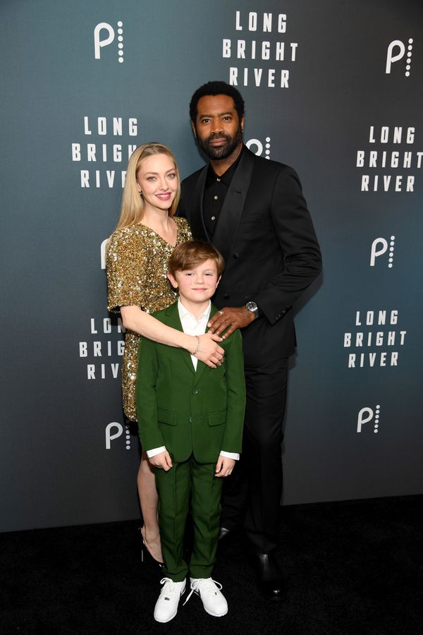 Amanda Seyfried, Callum Vinson, Nicholas Pinnock  Photo