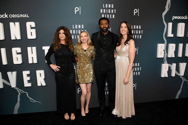  Nikki Toscano, Amanda Seyfried, Nicholas Pinnock, Liz Moore  Photo