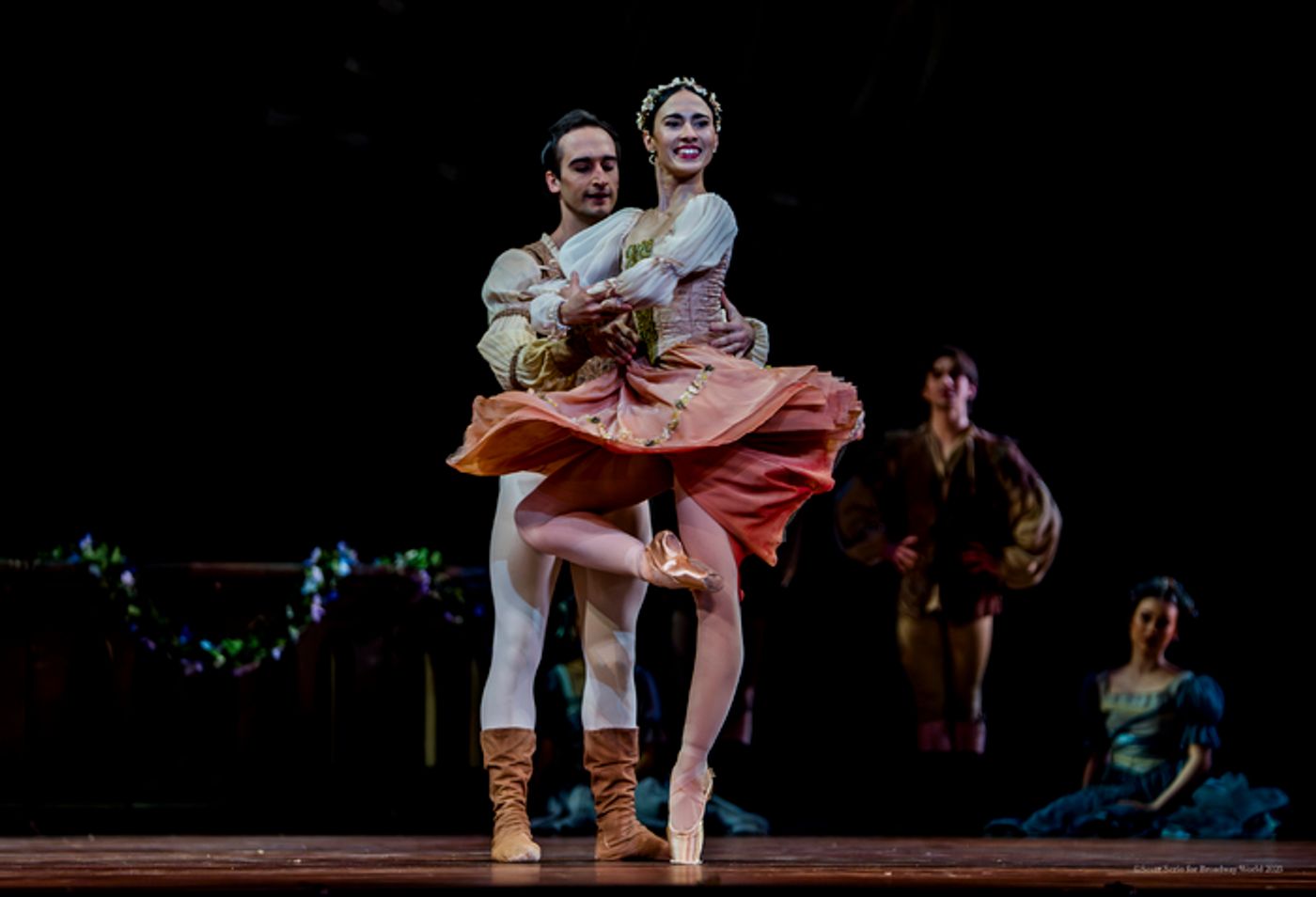 Review/Photos: SWAN LAKE at Academy Of Music  Image