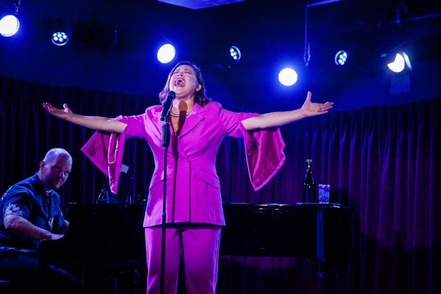 Review: ASHLEY BROWN Shocks With Surprise Solo Show at The Green Room 42 Image