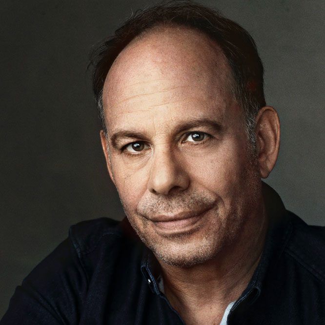 Meet the Cast of GOOD NIGHT, AND GOOD LUCK, Now in Previews on Broadway  Image