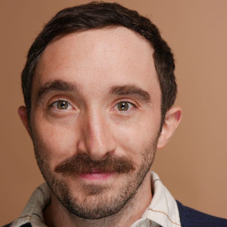 Meet the Cast of GOOD NIGHT, AND GOOD LUCK, Now in Previews on Broadway  Image