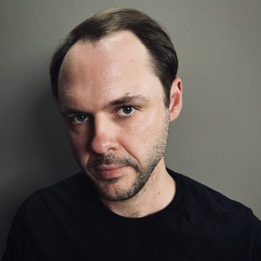 Meet the Cast of GOOD NIGHT, AND GOOD LUCK, Now in Previews on Broadway  Image