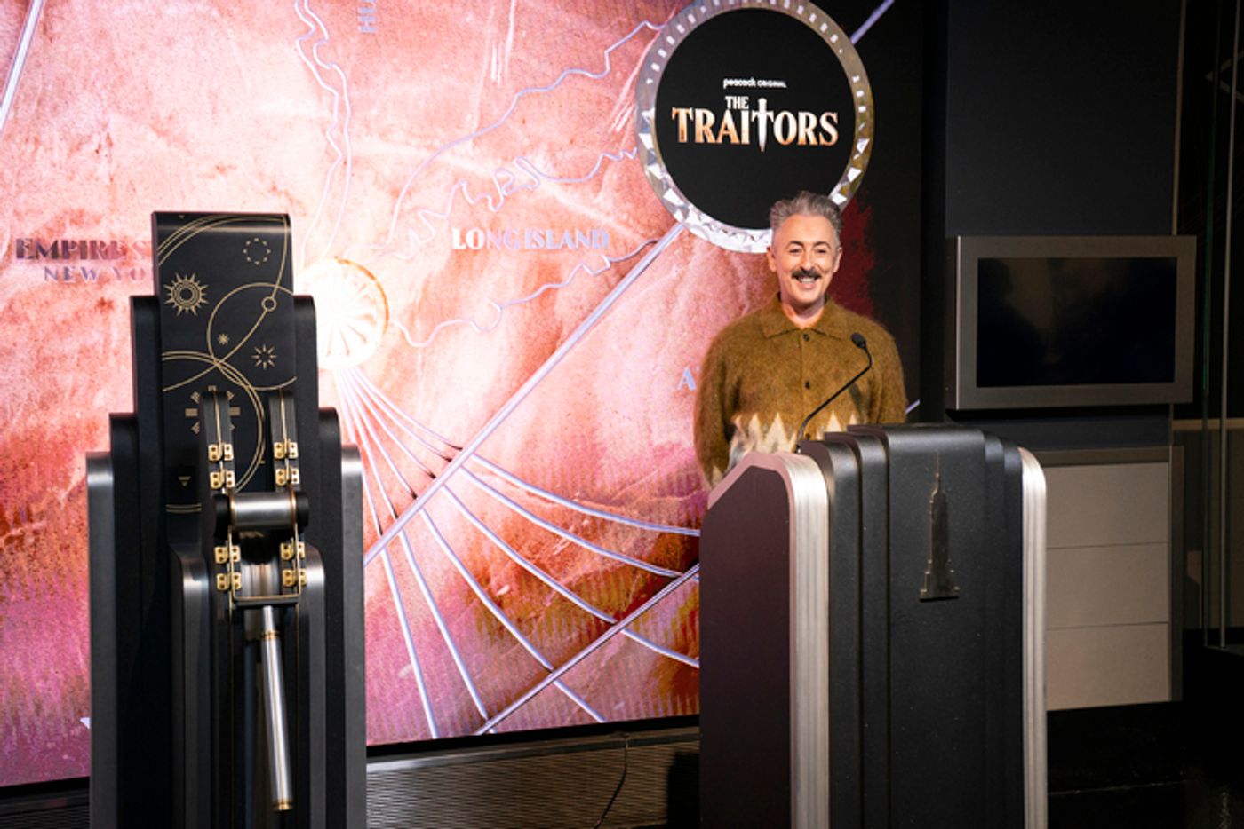 Photos: Alan Cumming and Winners of THE TRATORS Season 3 Take Over NYC  Image
